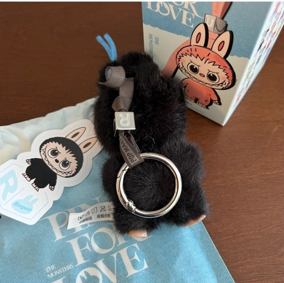 Pin For Love R MINI LABUBU - Picture 3 of 5